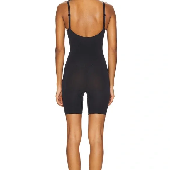 New SKIMS Seamless Sculpt Mid Thigh Bodysuit in Onyx